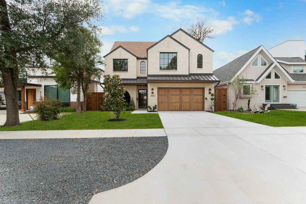 8611 San Fernando Way, Dallas