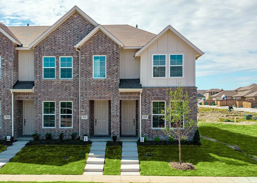 5220 Springlake Parkway, Haltom City