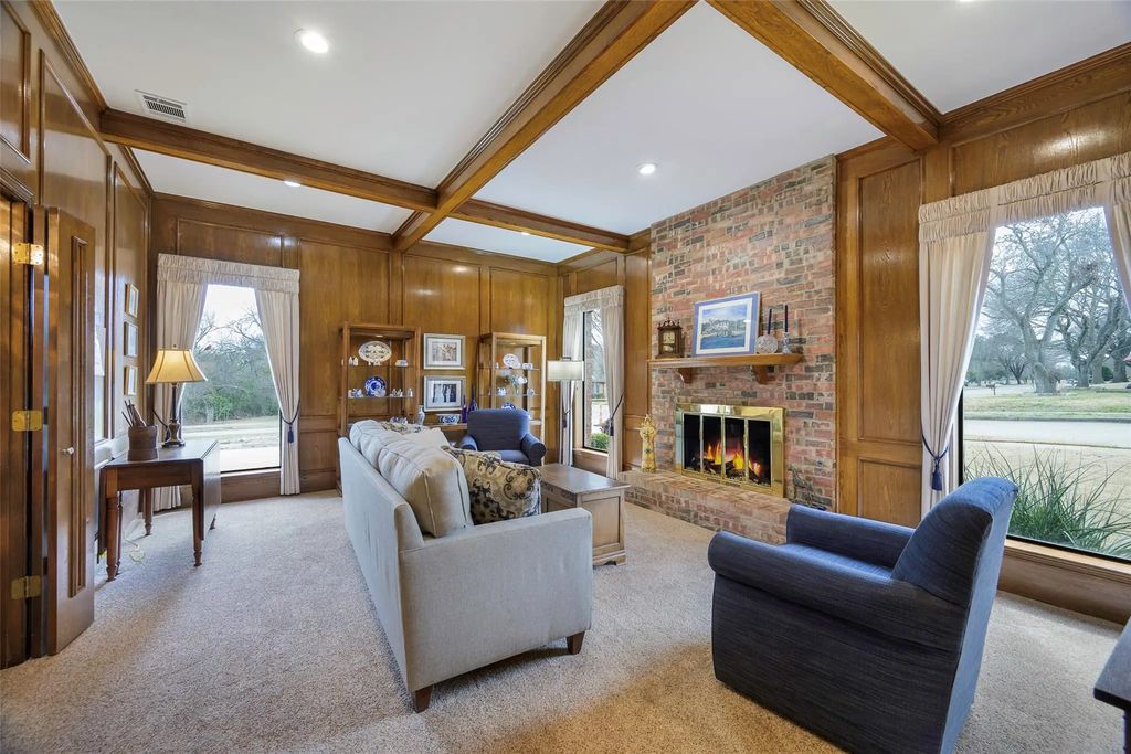 4349 Los Robles Drive, Plano