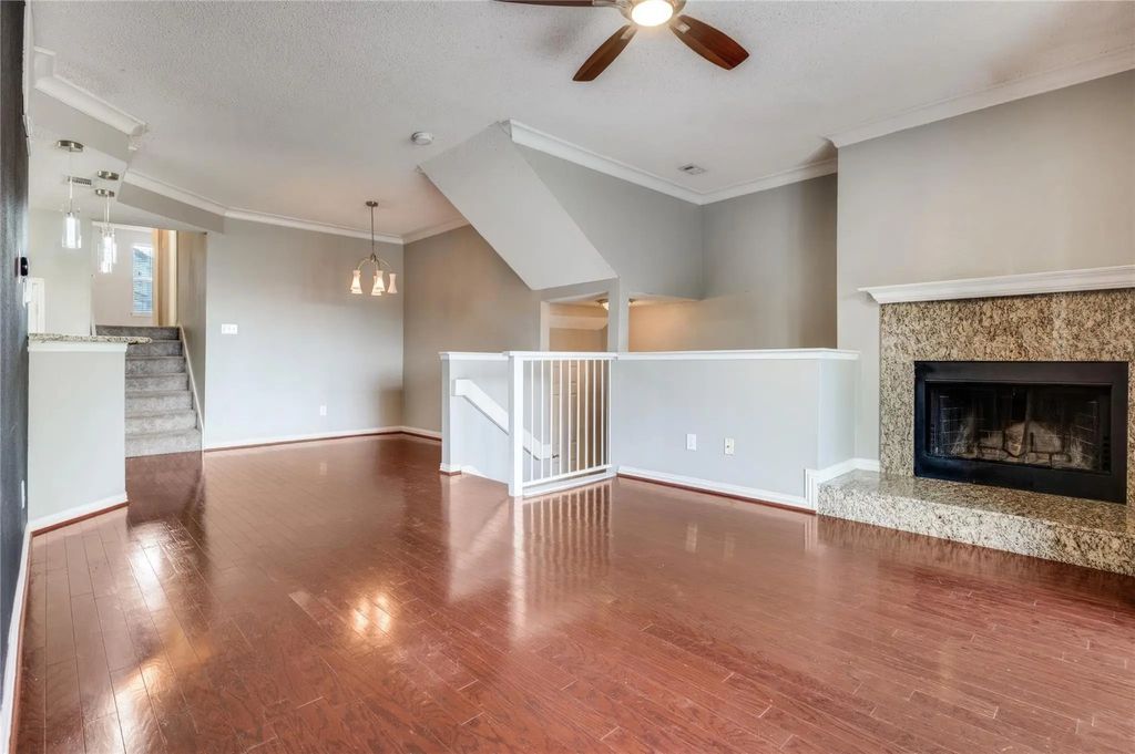 2201 Wolf Street 5107, Dallas