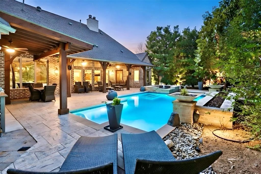 932 Charles River Court, Allen