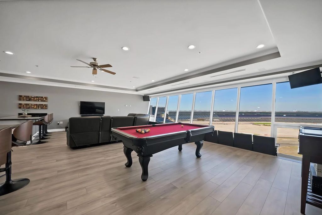 3575 Lone Star Circle 909, Fort Worth