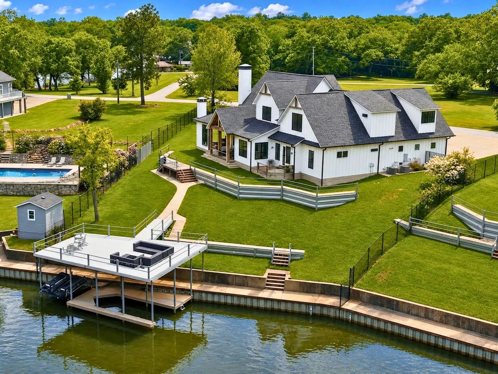 205 Oak Creek Drive, Tool
