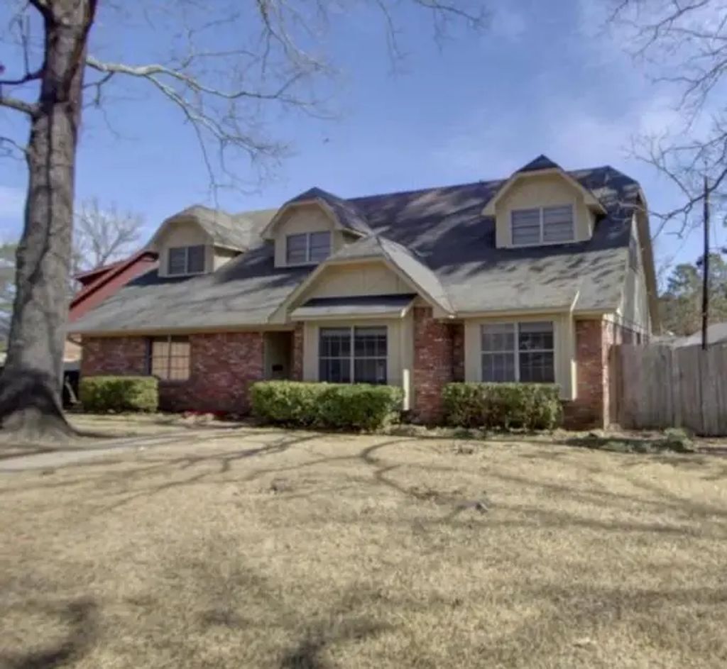 2 Woodcliff Drive, Texarkana