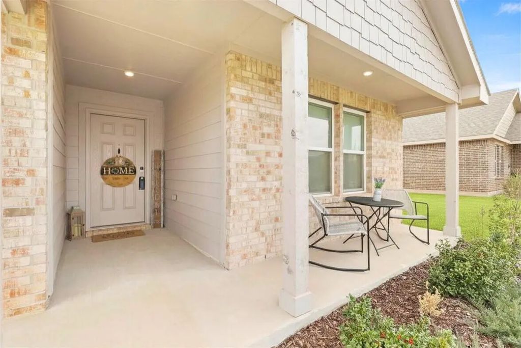 513 Jameson Street, Springtown