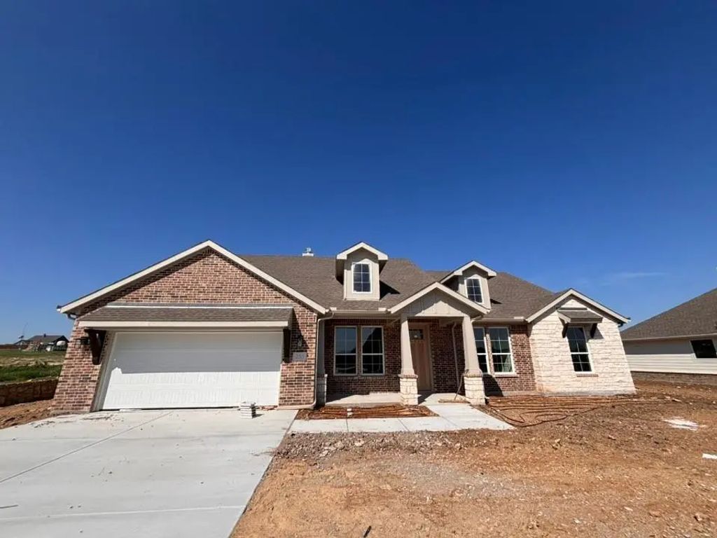 255 Meadow Vista Drive, New Fairview