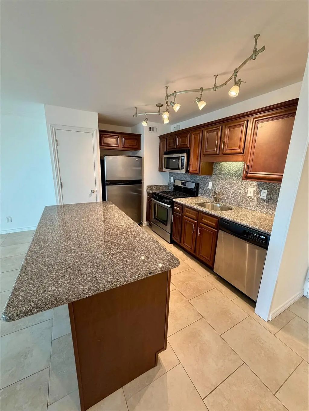 3883 Turtle Creek Boulevard 1812, Dallas