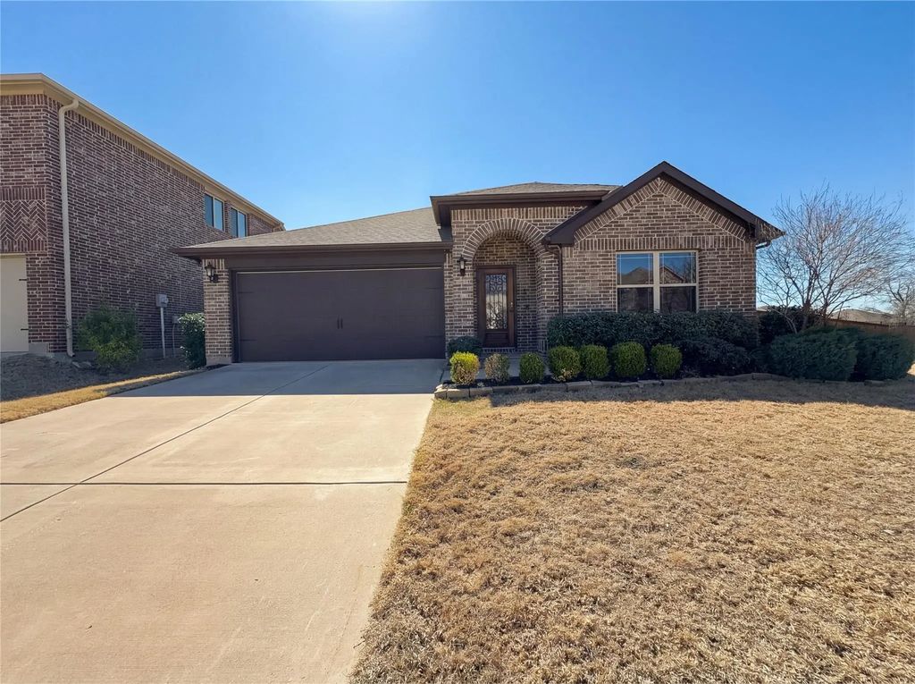 1308 Morning Ridge Trail, Aubrey