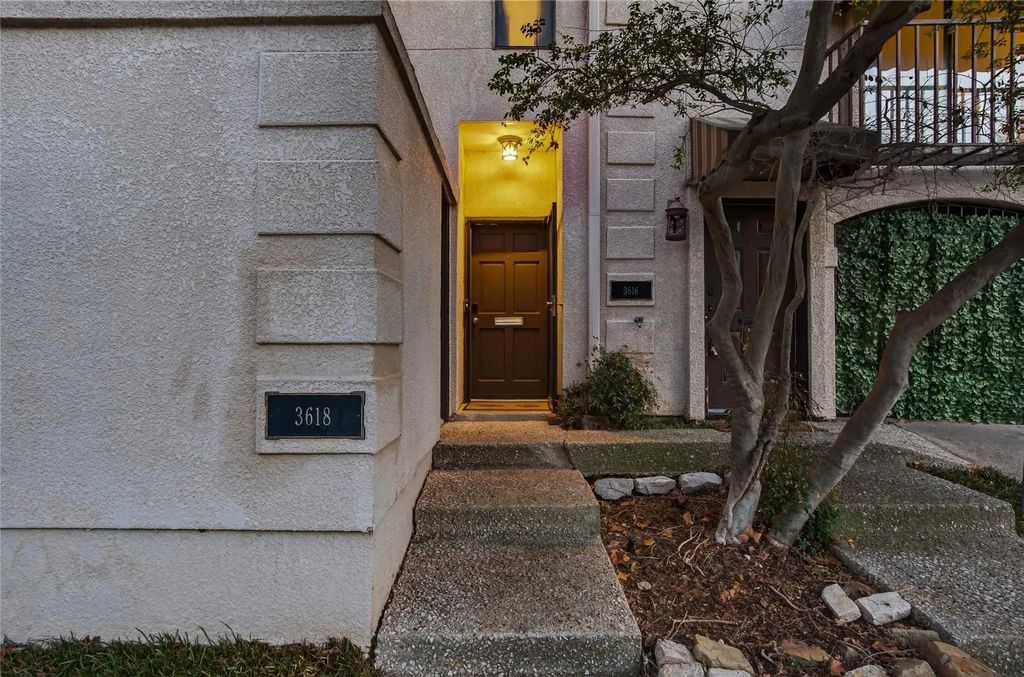 3618 Reagan Street, Dallas