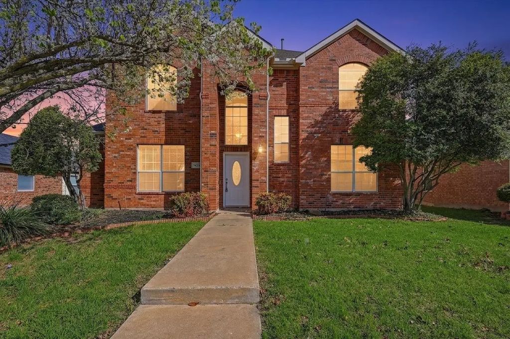 1423 Winterwood Drive, Allen
