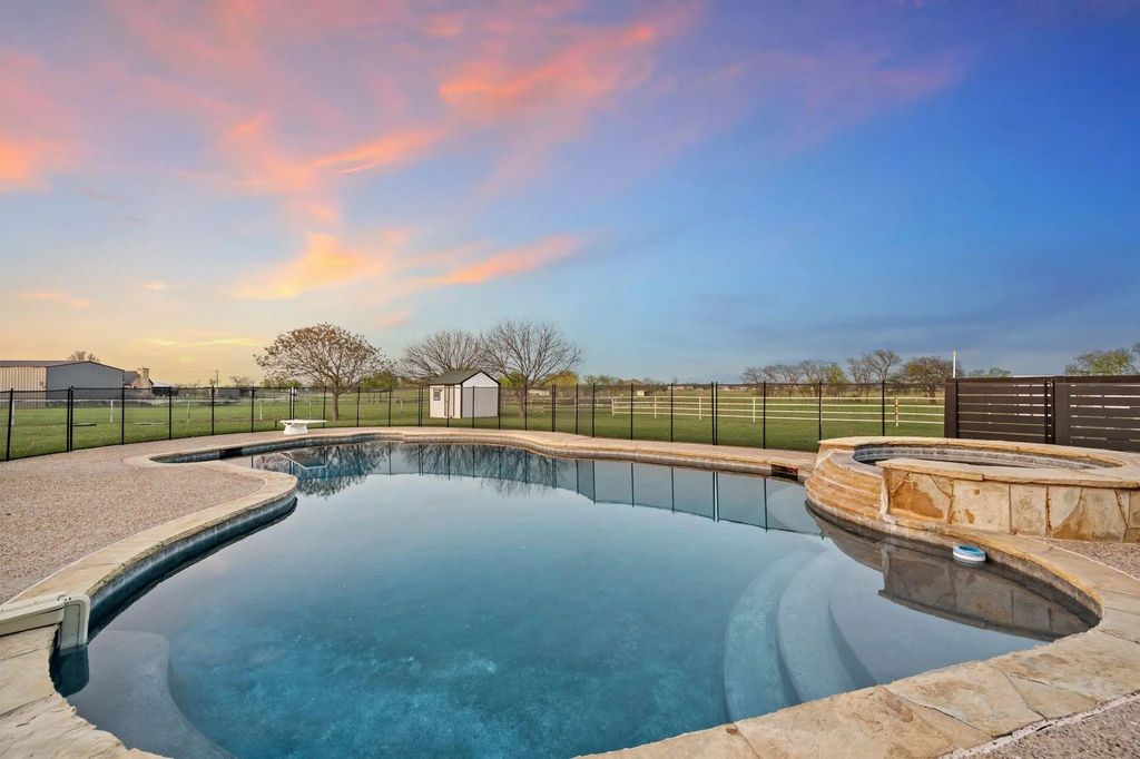 7384 Rector Road, Sanger