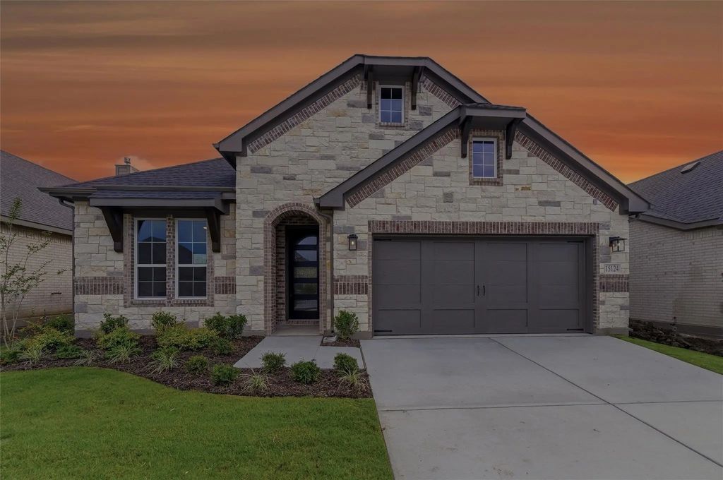 15124 Green Bluff Drive, Aledo