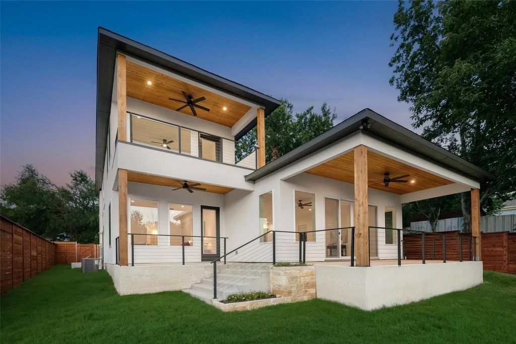 1611 Nancy, River Oaks