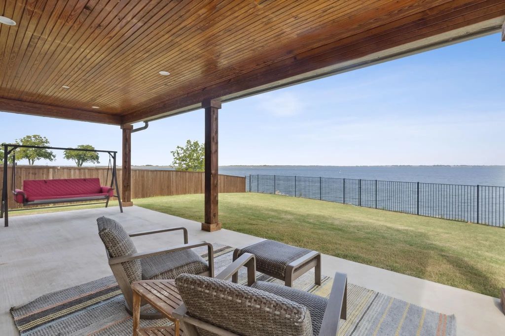 18142 Lakefront Court, Forney