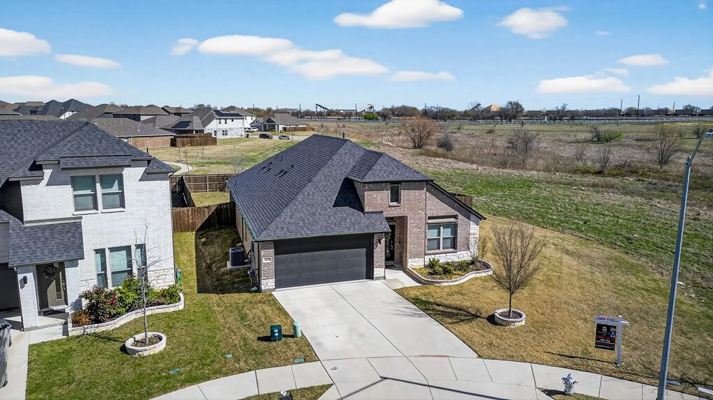 2400 Peoria Drive, Fort Worth