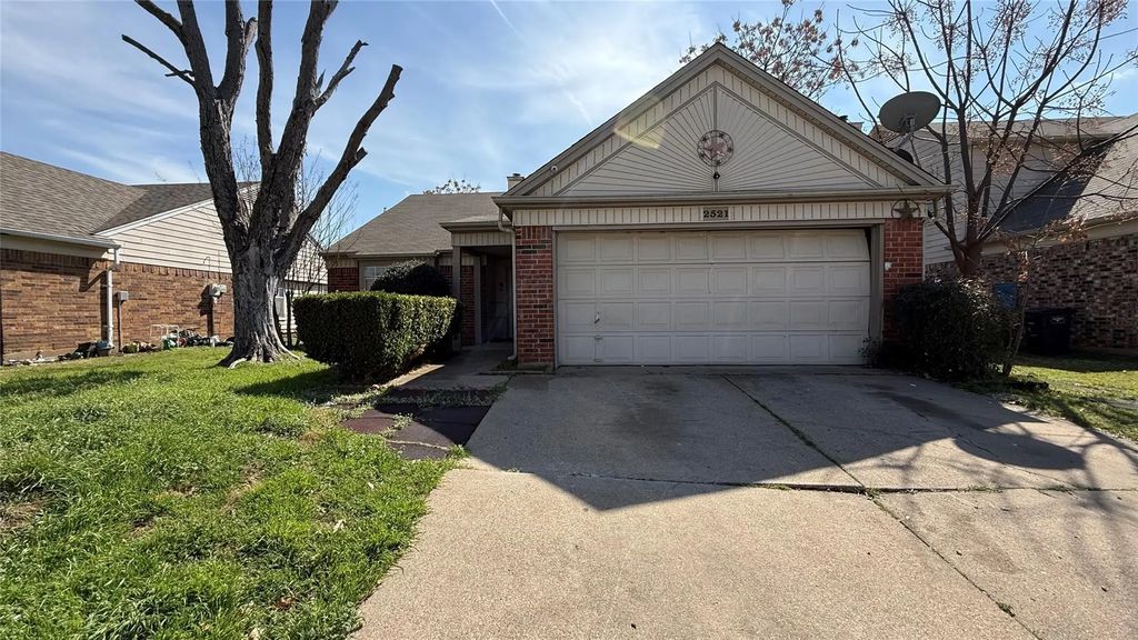 2521 Coldstream Drive, Fort Worth