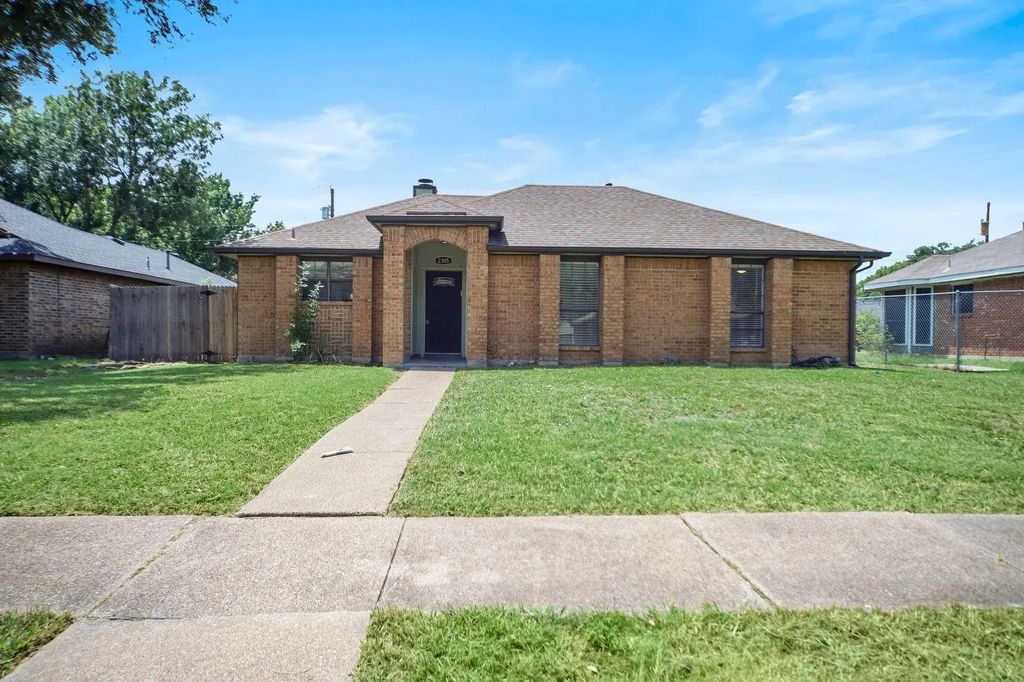 2305 Windridge, Rowlett