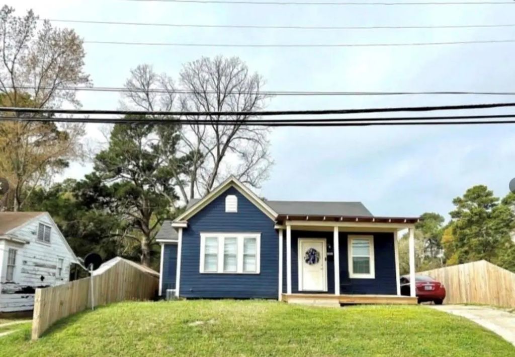 2812 Elm Street, Shreveport