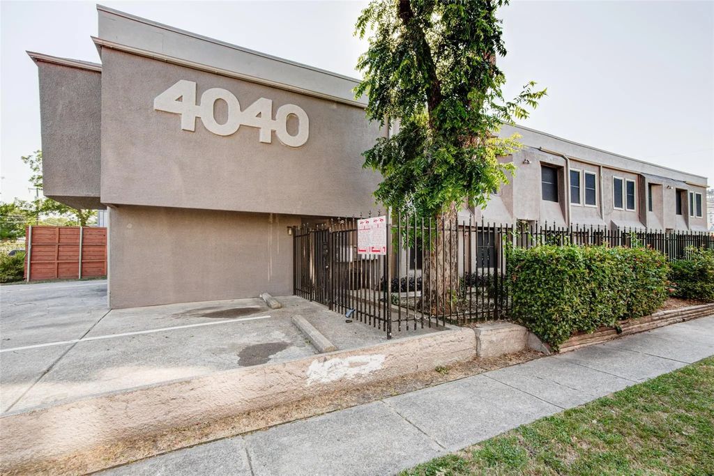 4040 Brown Street 2, Dallas