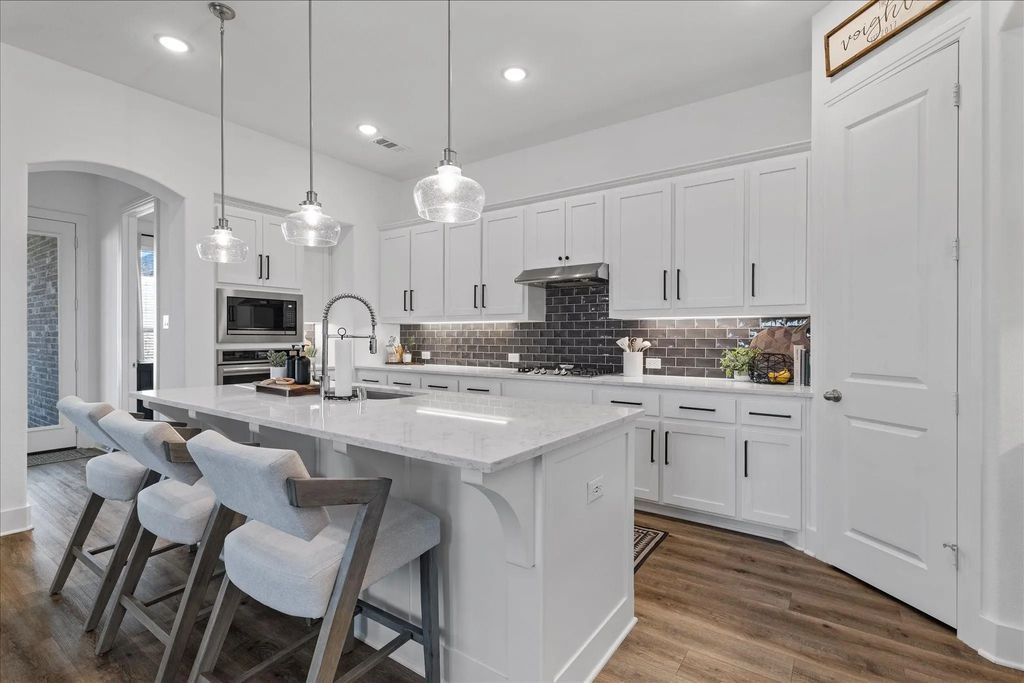 1332 Thompson Road, Argyle
