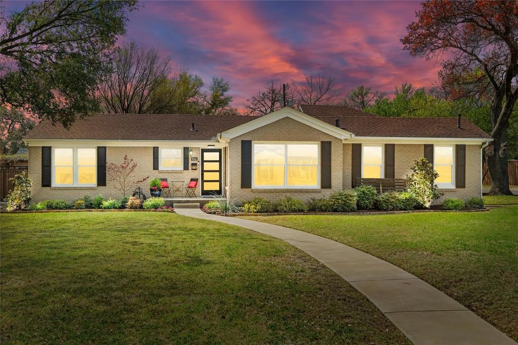 6341 Kenwick Avenue, Fort Worth