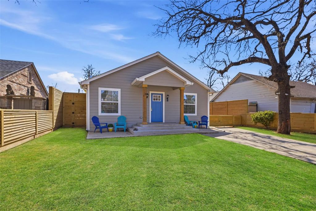 2518 W Amherst Avenue, Dallas