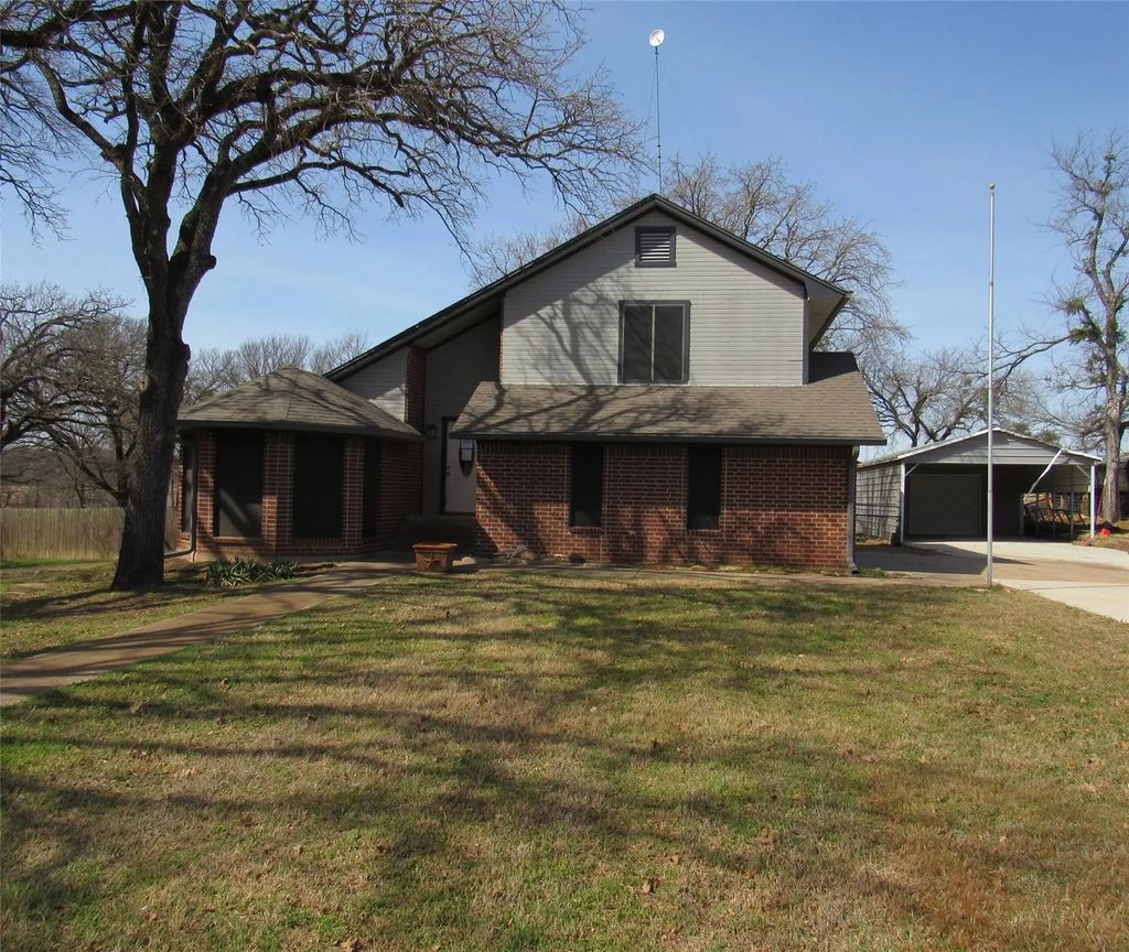 109 Woody Ray Drive, Elm Mott