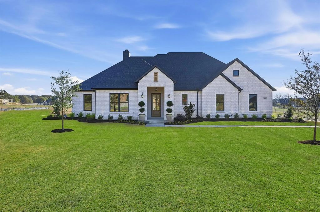 2008 Forest Bridge Drive, Azle