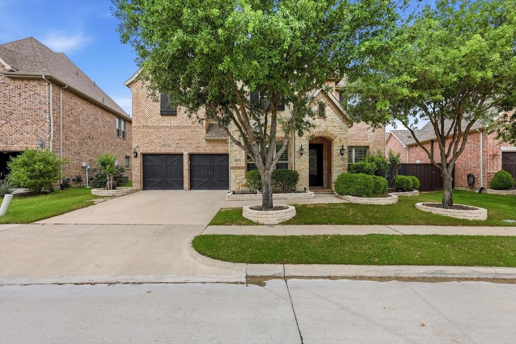 8224 Bonny Bank, The Colony