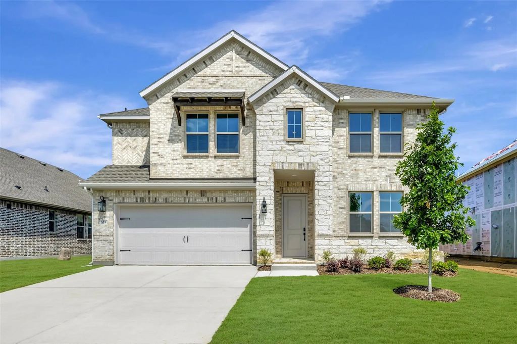 309 Sagebrush Trail, Sherman