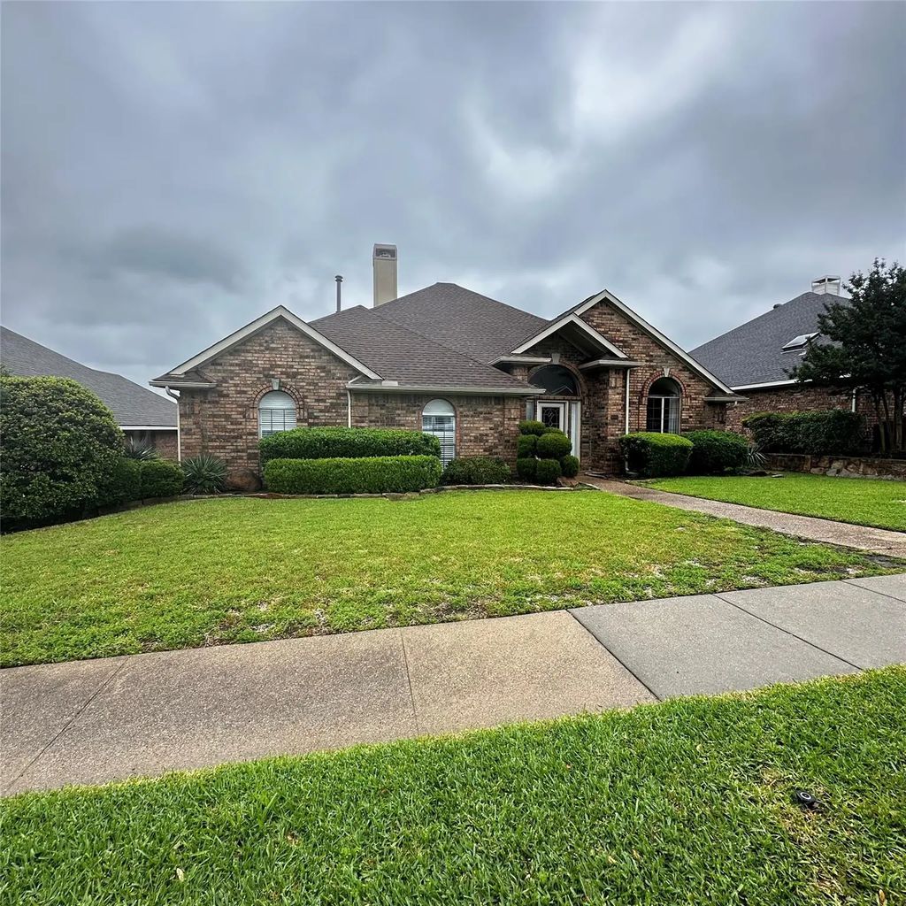 1307 Ponderosa Pine Lane, Carrollton