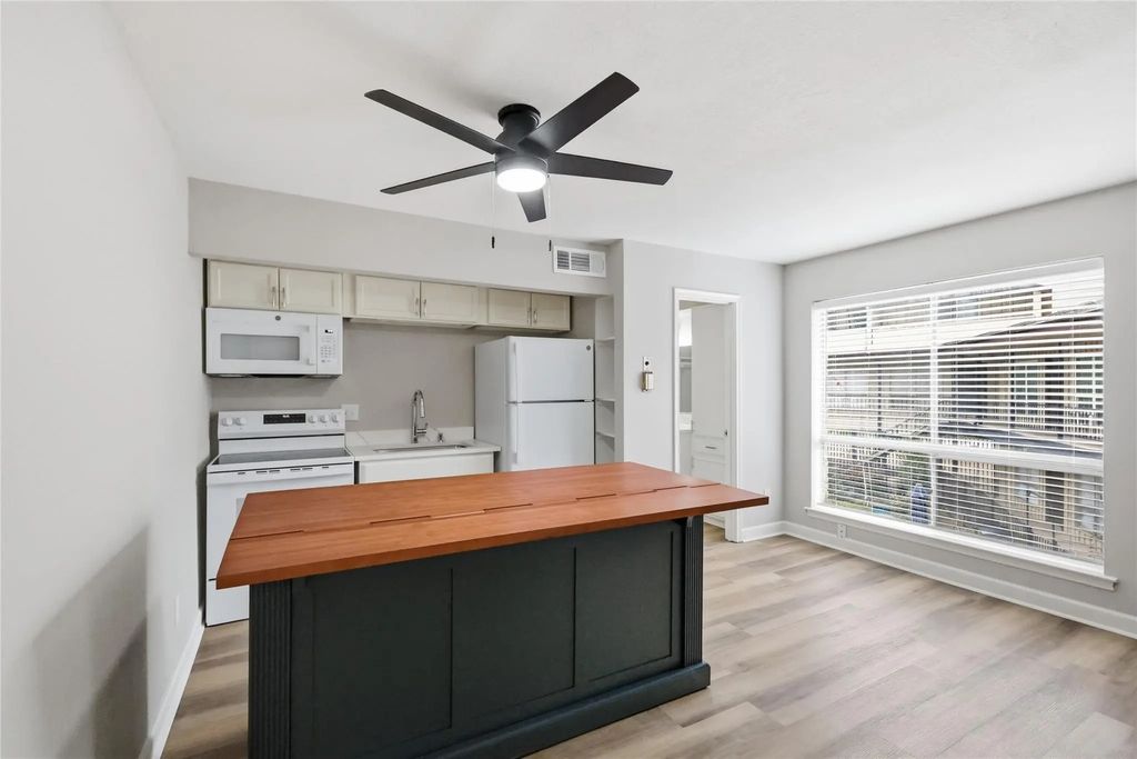 5000 Bowser Avenue 214, Dallas