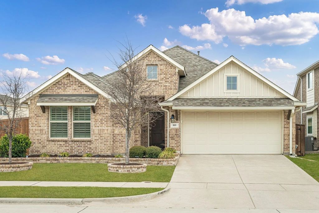809 Mathew Drive, Anna