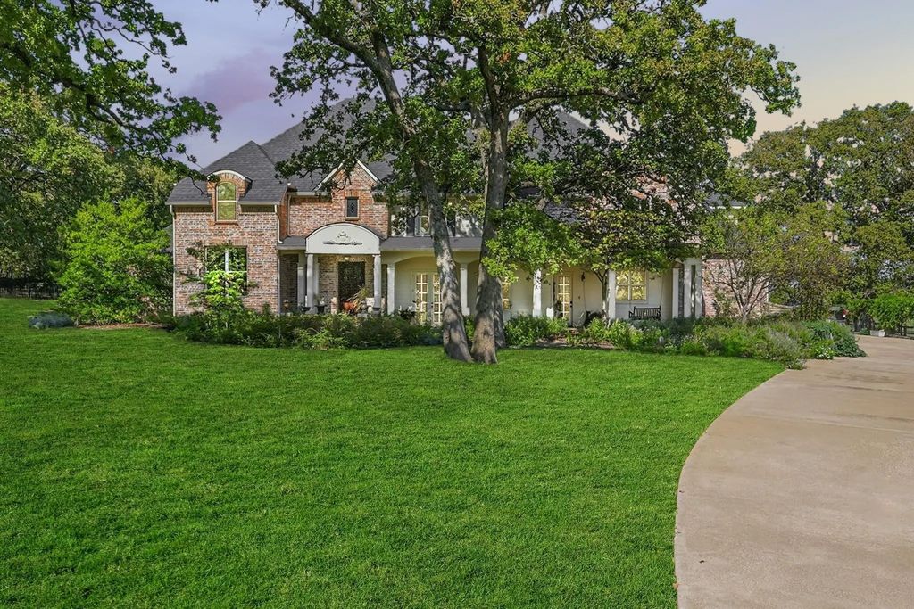 1217 Saddlebrook Way, Bartonville
