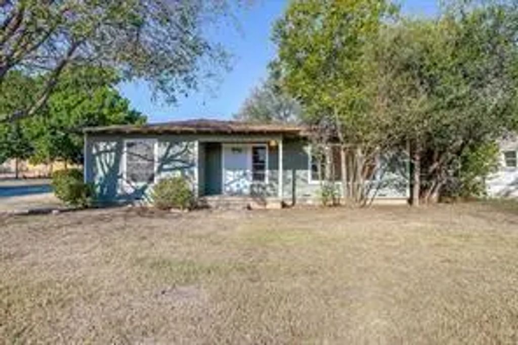 201 N Normandale Street, White Settlement