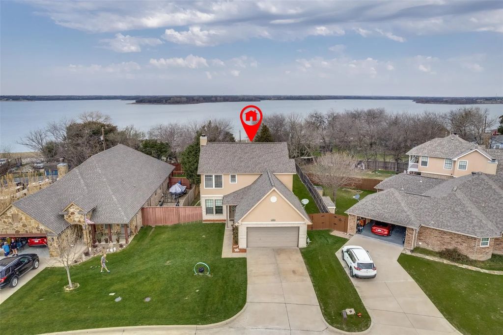 604 Hillside Circle, Little Elm