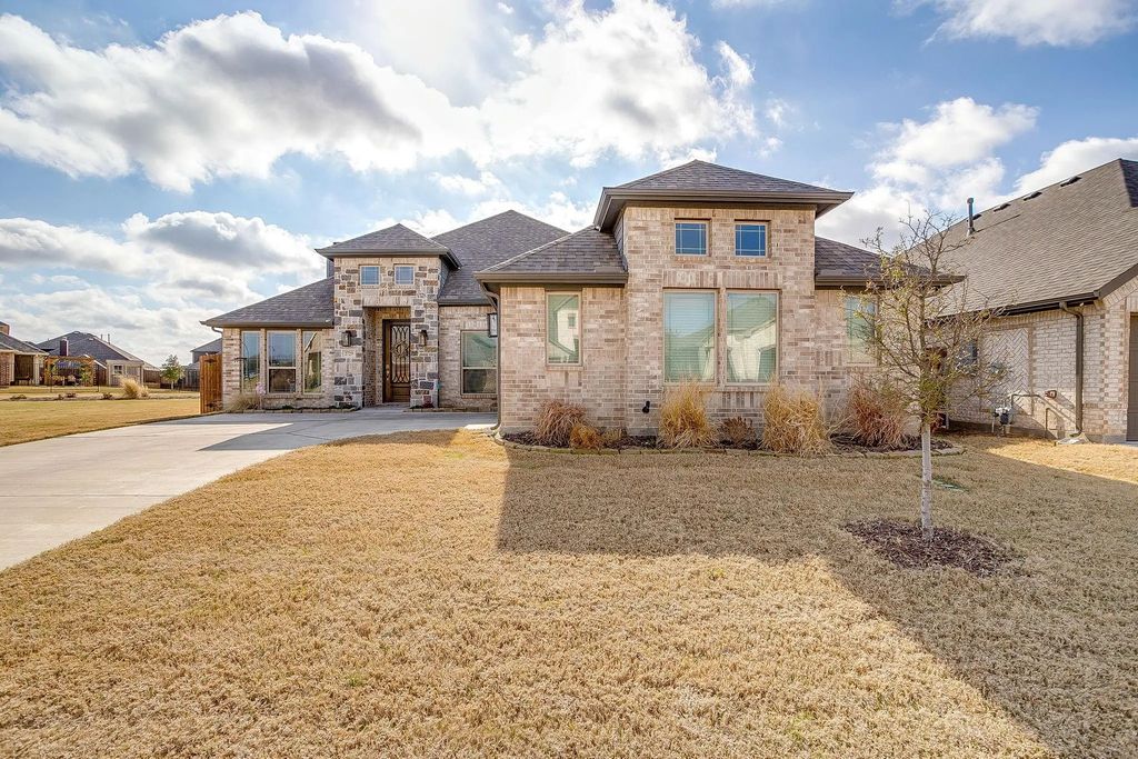 2729 Ben Thomas Street, Burleson