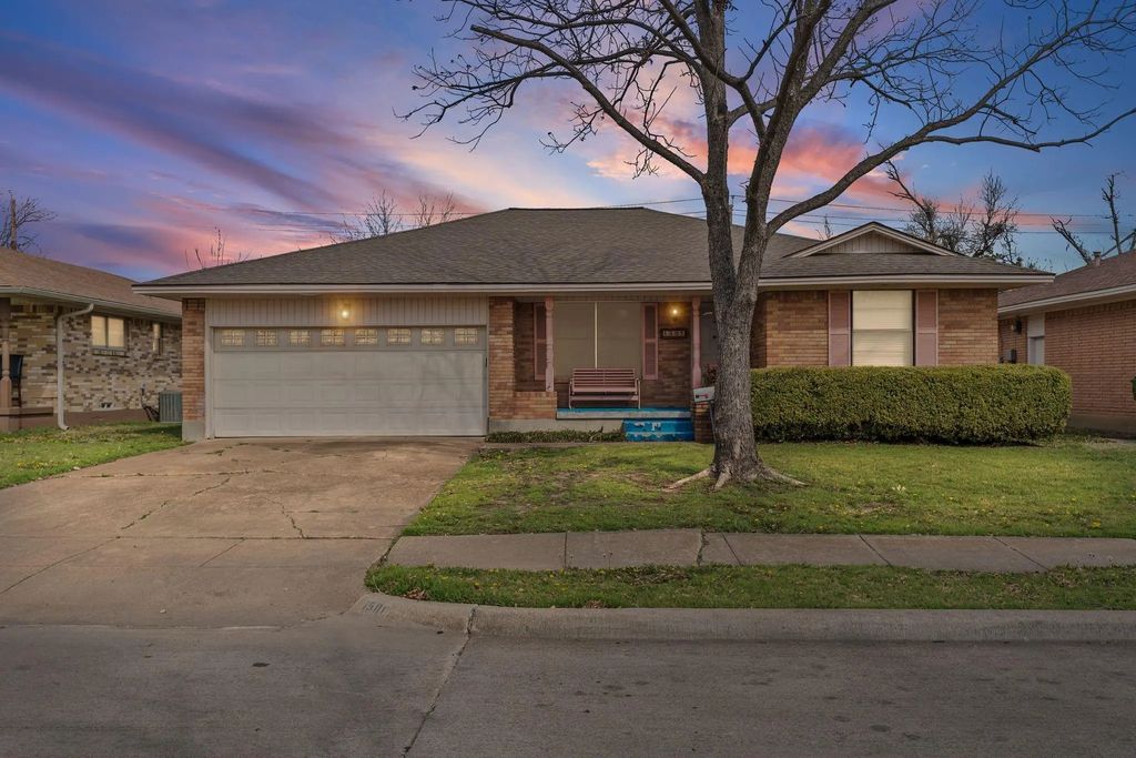 1501 Bardfield Avenue, Garland