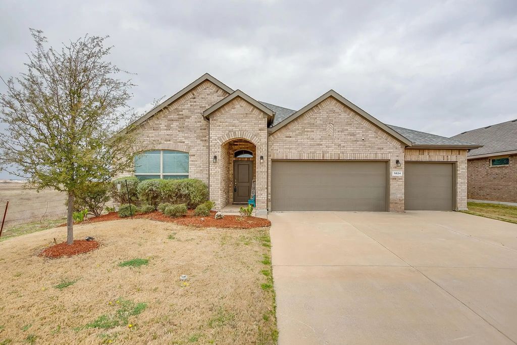 1824 Millbrae Road, Cleburne