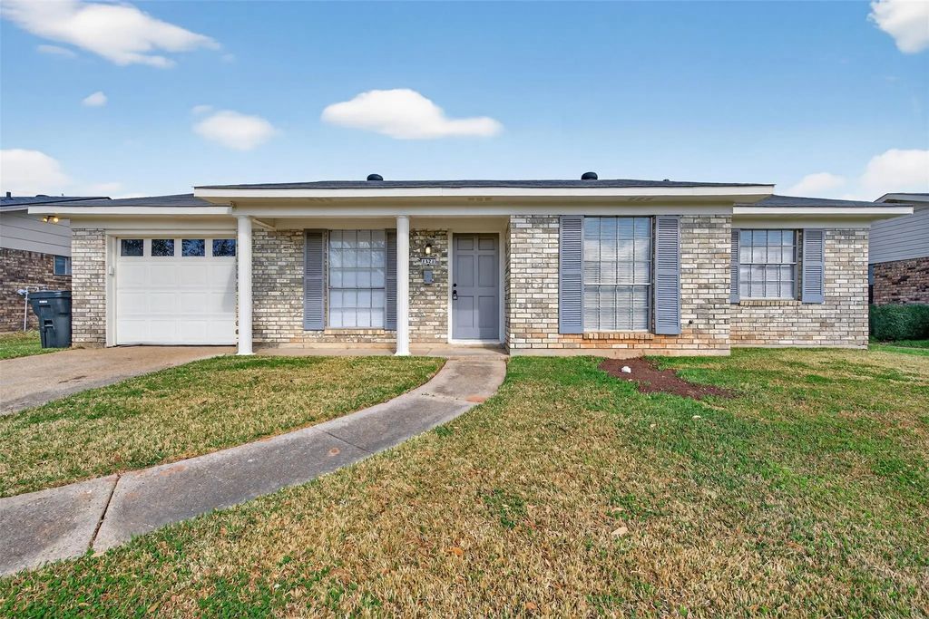 1521 Holiday Place, Bossier City