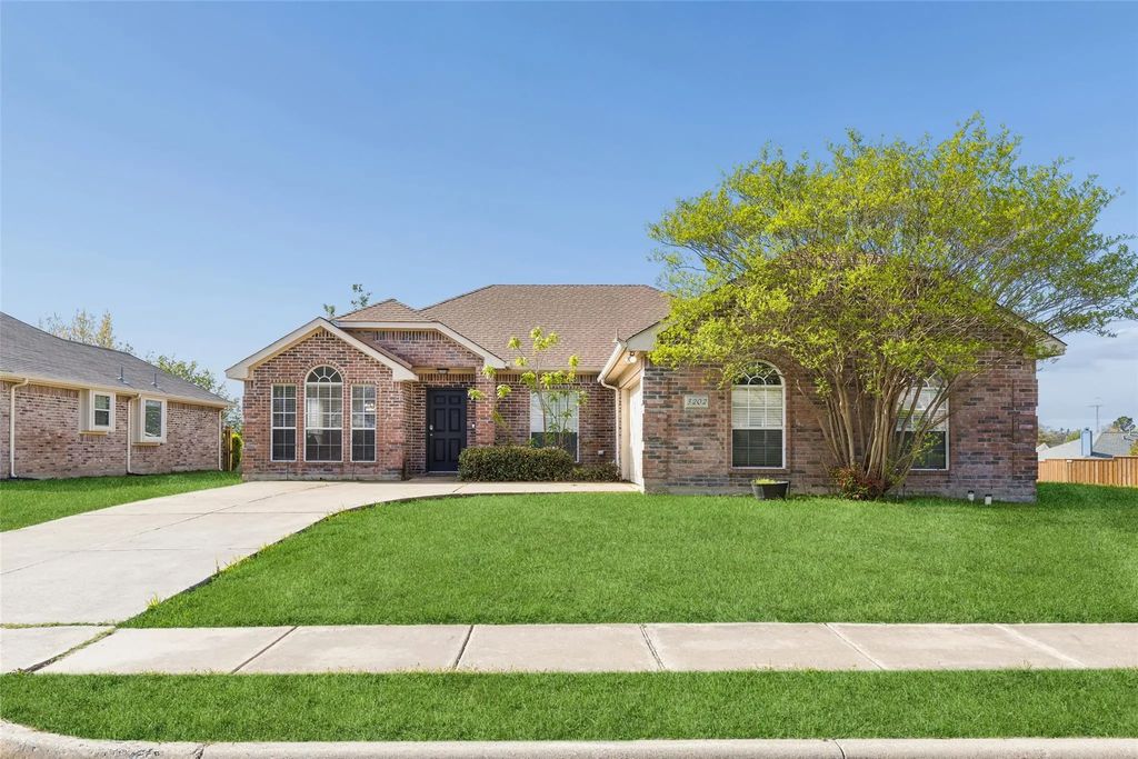 3202 Creekside Drive, Sachse