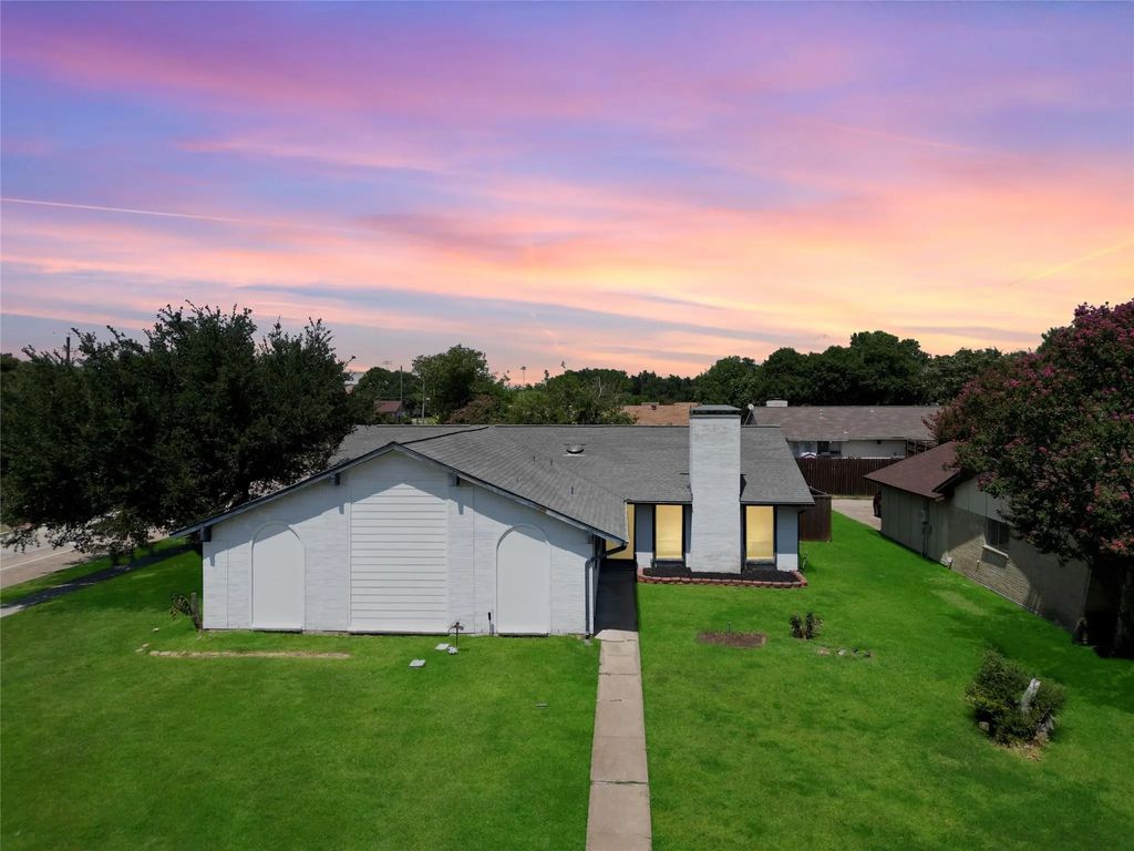 1801 Baylor Drive, Richardson