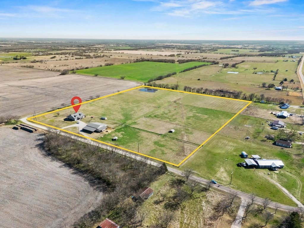 4379 County Road 4804, Wolfe City