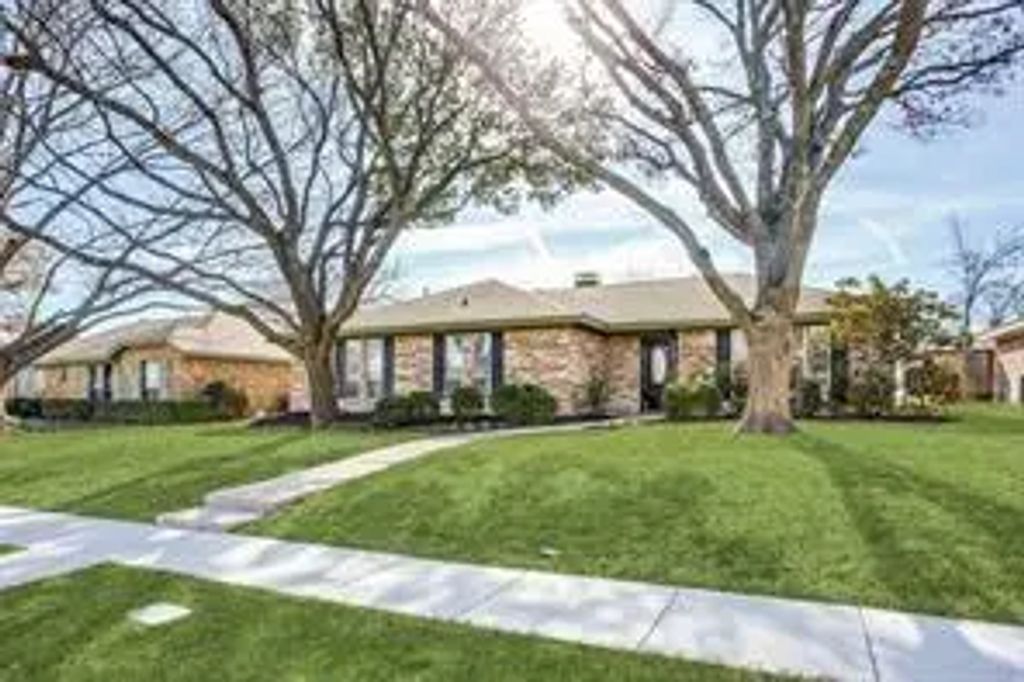 3616 Churchill Lane, Plano