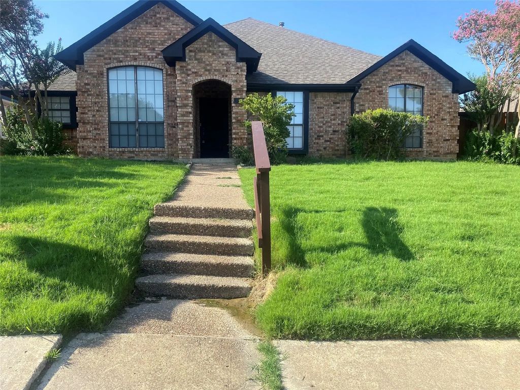 3727 Remington Drive, Carrollton
