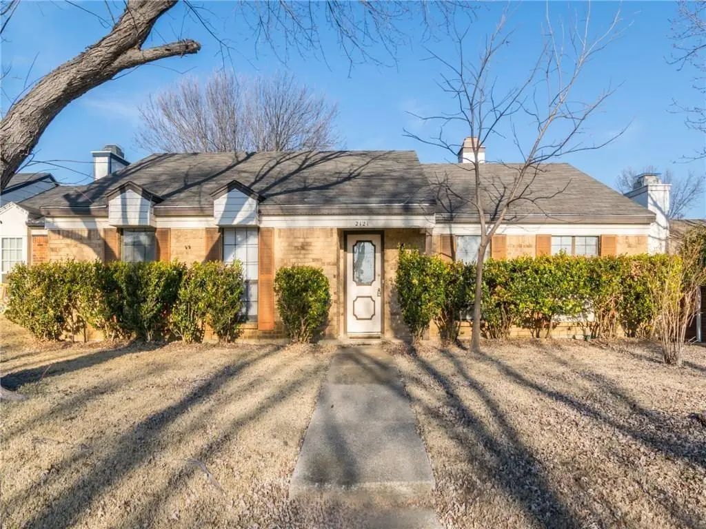 2121 Country Oaks Drive, Garland