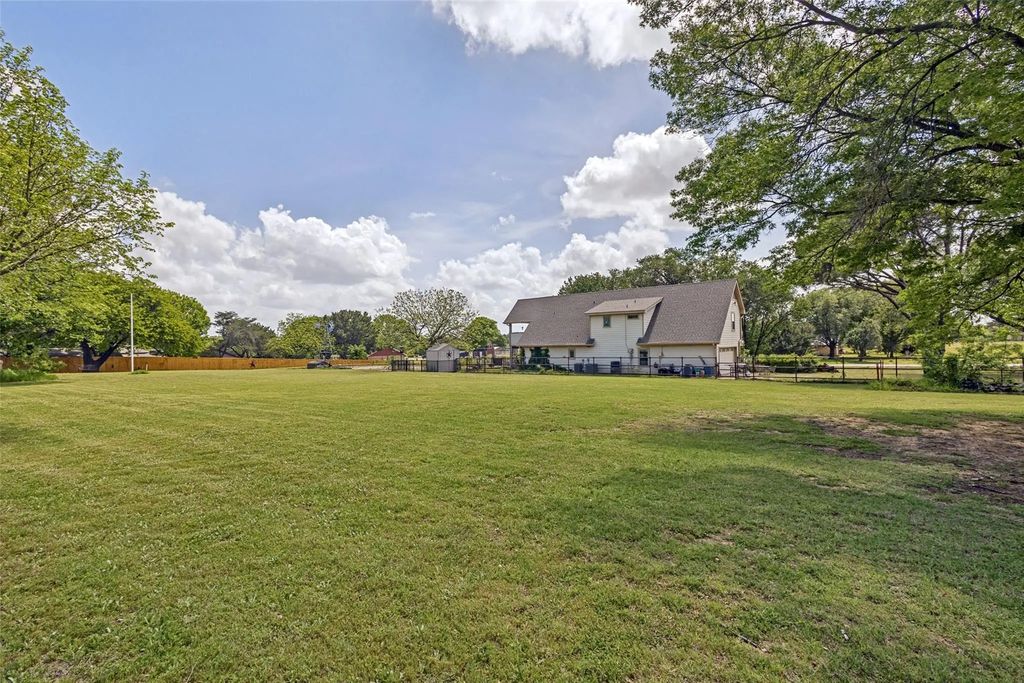 3400 Mesa Drive, Flower Mound