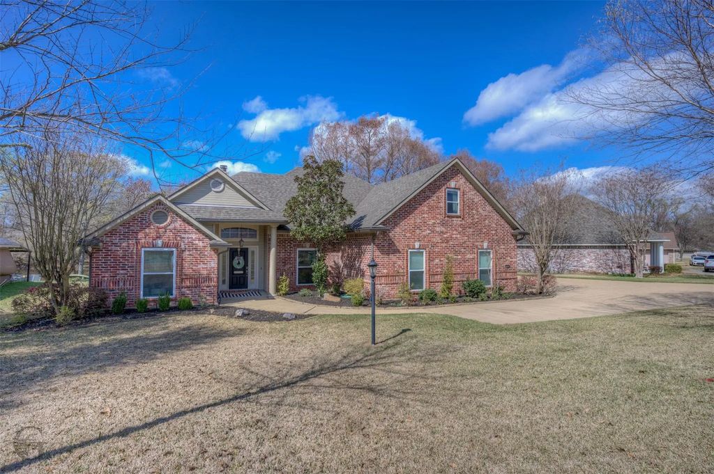 301 Jacobs Pointe, Benton