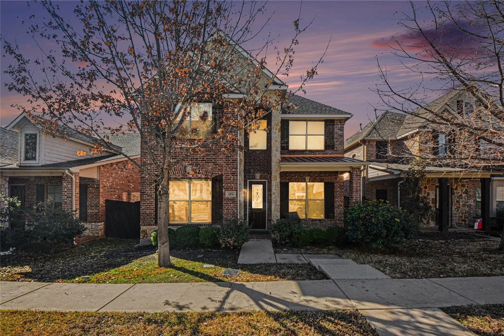 1474 Cambridge Drive, Lewisville