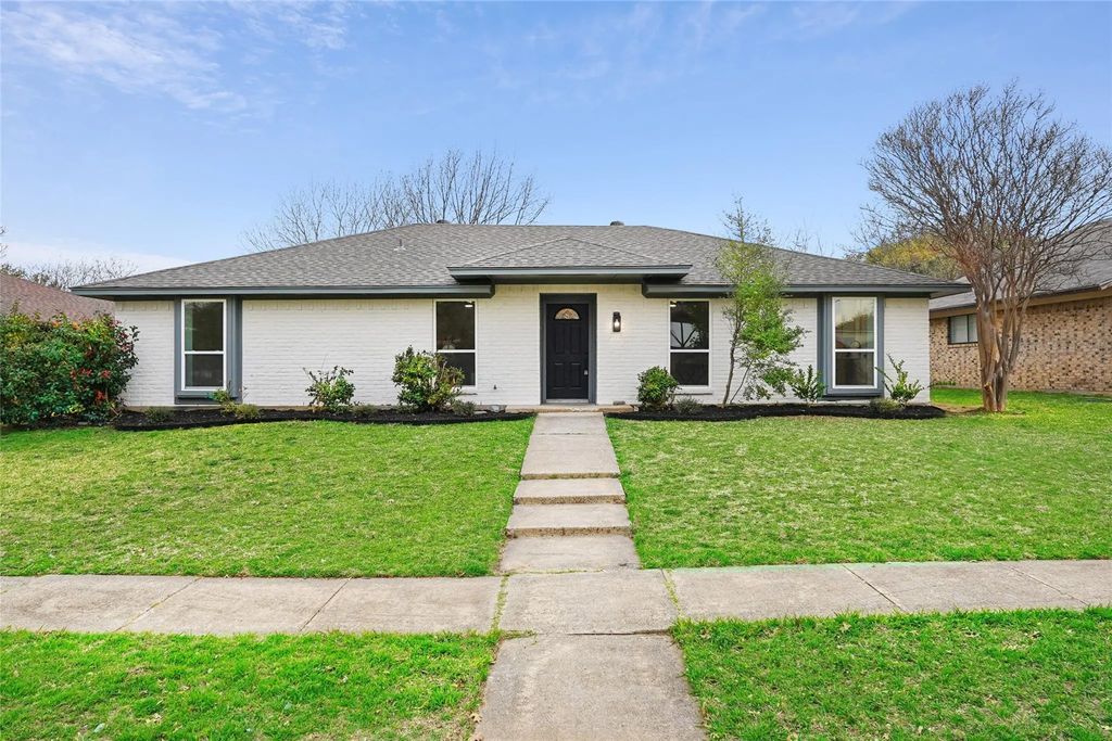 1208 Timber Valley Drive, Flower Mound